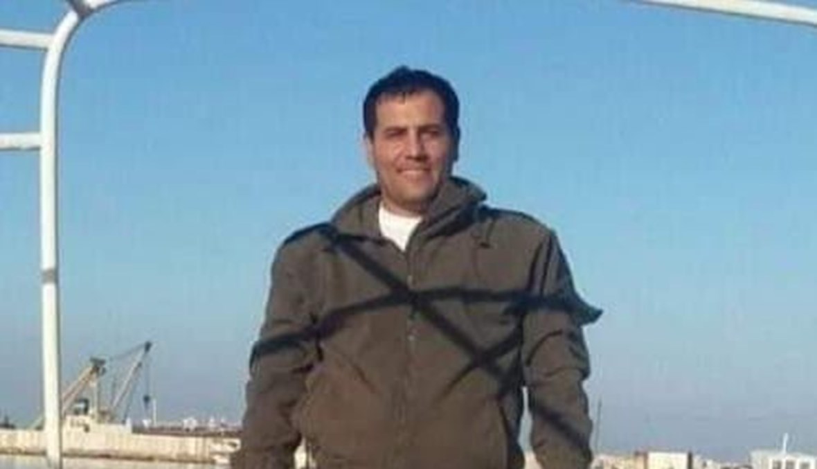 أنهى خدمته وكان الموت بانتظاره... رحل الرقيب أول في الجيش قبل أن يطمئنّ على ابنه