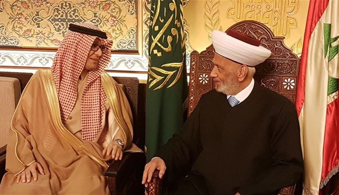  السفير السعودي وليد البخاري في دار الفتوى مع المفتي الشيخ عبد اللطيف دريان