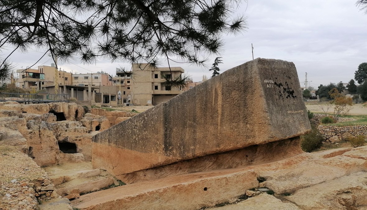 حجر "الحبلى" في بعلبك... ما سرّ هذه الحجارة الضخمة؟