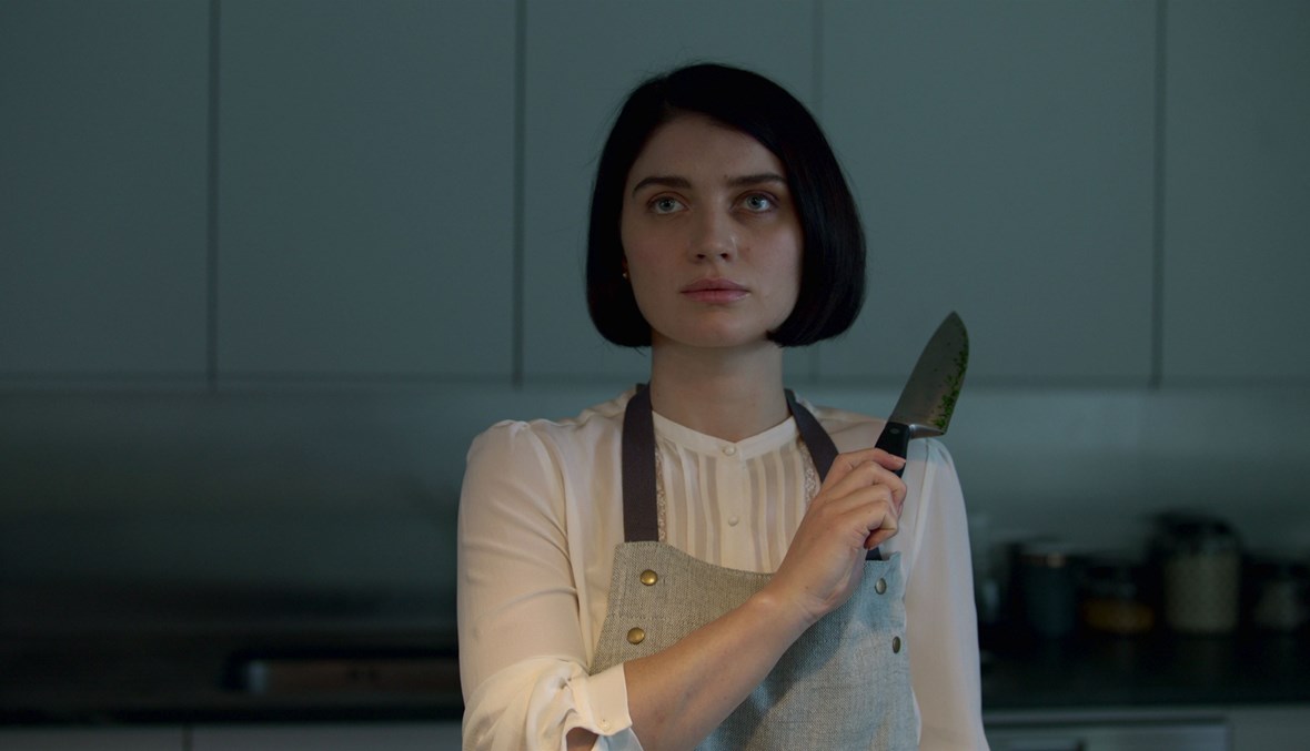 من نتفليكس- Behind Her Eyes: ما هذا بحقّ السماء!؟ (فيديو)