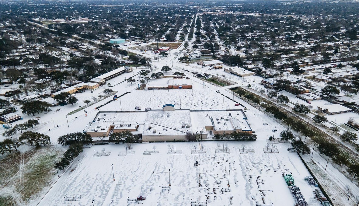 الثلوج تغطي ولاية تكساس الأميركية