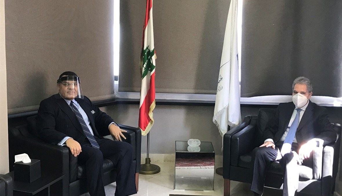 وزني بحث مع سفير مصر في المساعدات الطبية للبنان.