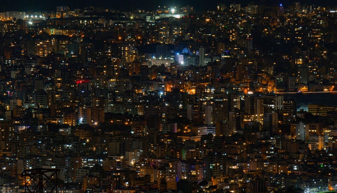 ليل بيروت مع التقنين (تصوير نبيل اسماعيل).