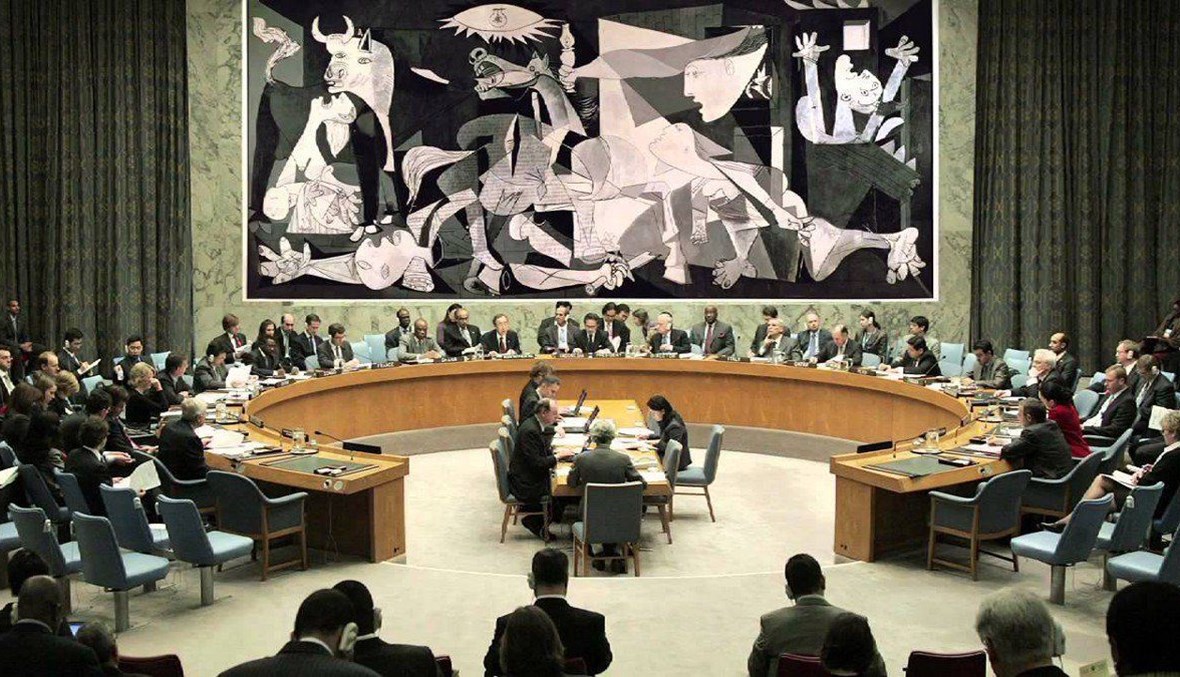 اجتماع لمجلس الأمن في مقرّ الأمم المتحدة تحت  سجادة "غيرنيكا" (أ ف ب).