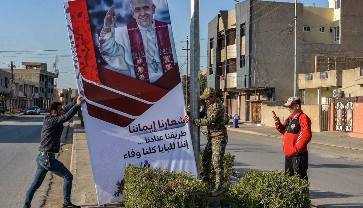 تحضيرات لاستقبال البابا في العراق (أ ف ب).