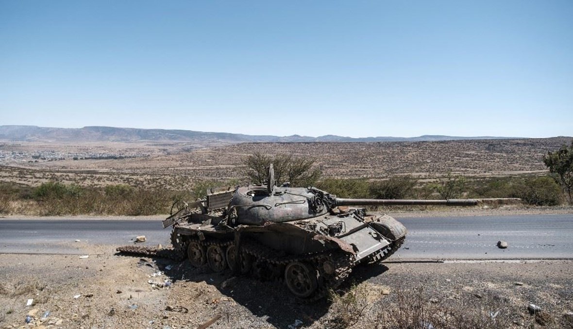 دبابة مدمرة في تيغراي (ا ف ب)