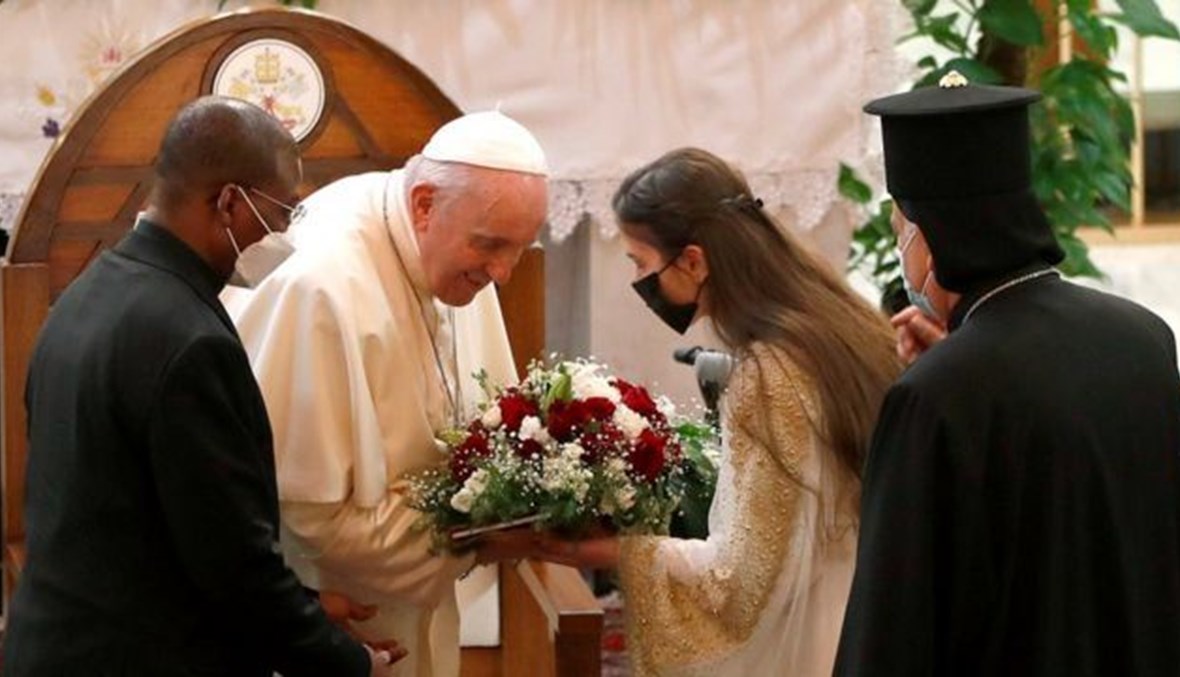 البابا فرنسيس في العراق:  زيارة الى عالم بين التحلّل والتحوّل الكامل
