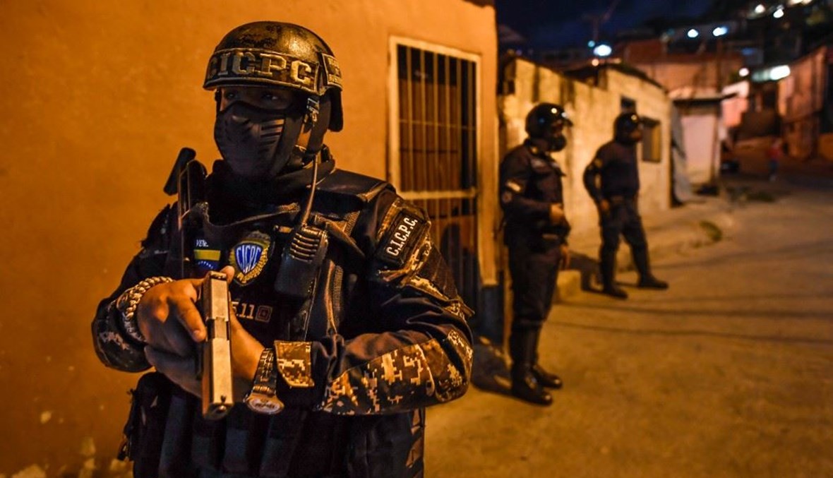 الشرطة في فنزويلا (أ ف ب).