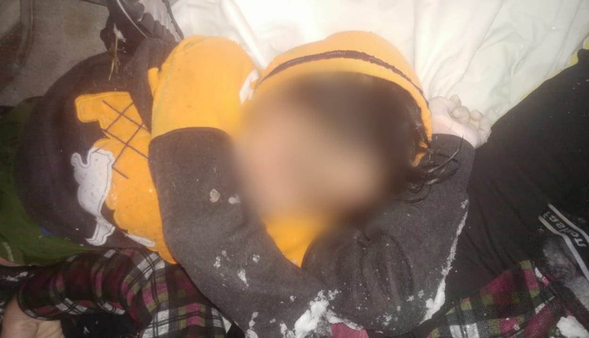 توفوا متعانقين تحت ثلوج عيناتا... تفاصيل مأساة والدتين وابنيهما