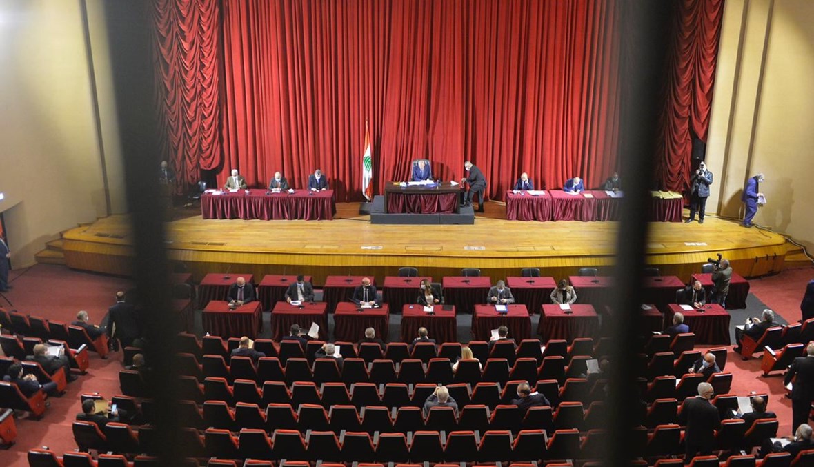 الرئيس نبيه بري متحدثا في الجلسة النيابية التي عقدت امس في قصر الاونيسكو. (حسام شبارو)