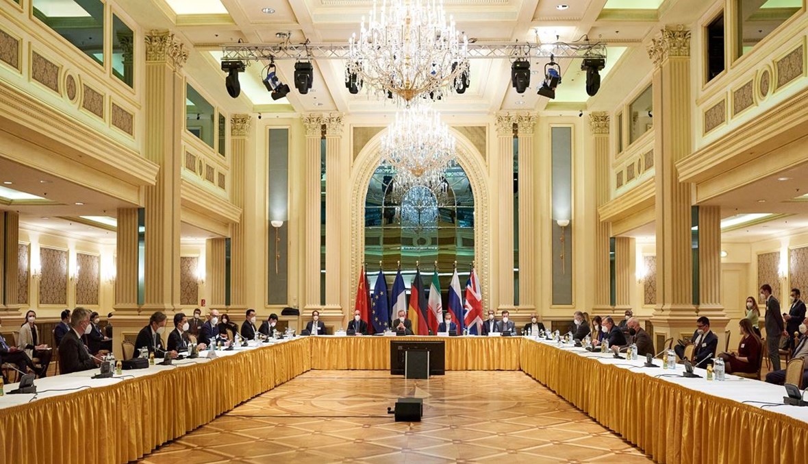 اجتماع لممثلين عن الدول الموقعة على الاتفاق النووي في فندق "غرند أوتيل"، فيينا - "أ ف ب"