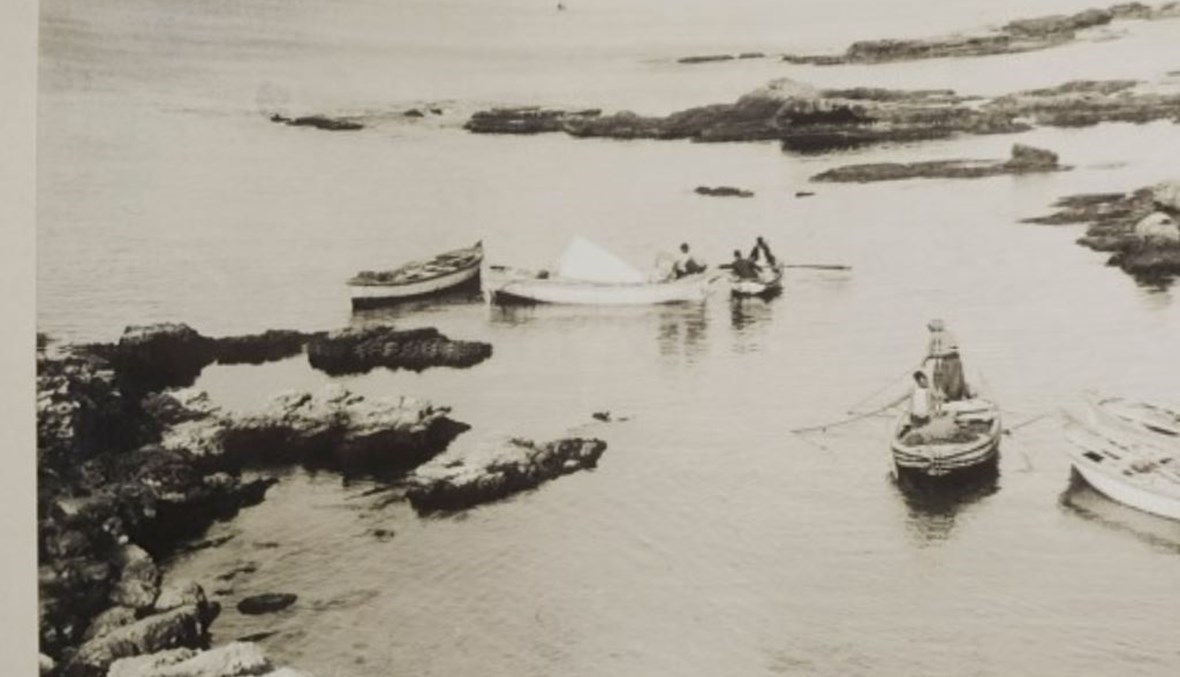  بانوراما من صفحة " أرشيف لبنان "عن بيروت ميناء الصيادين عين المريسة عام 1913