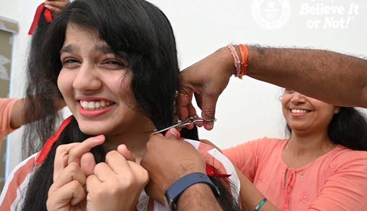 بالصور والفيديو: صاحبة أطول شعر في العالم تتخلص من شعرها