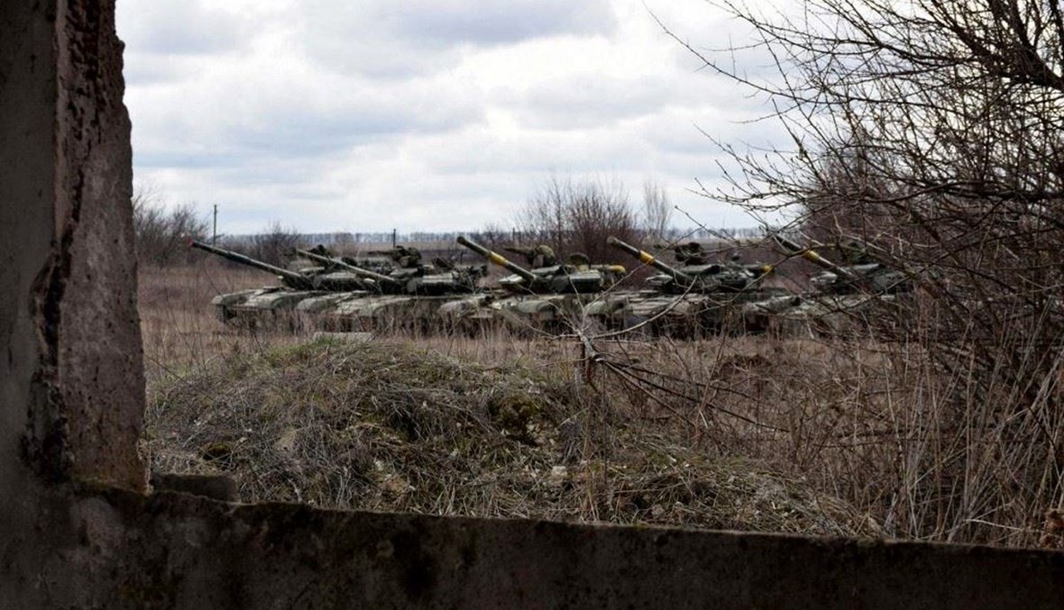 تعزيزات روسية على الحدود الأوكرانية (أ ف ب).