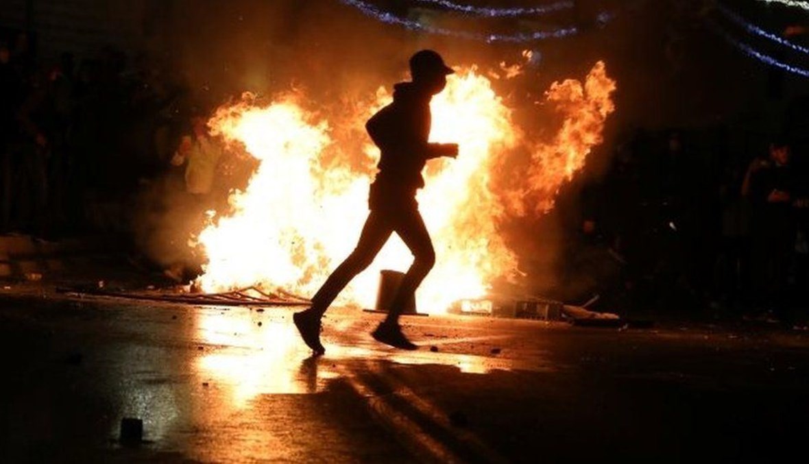 صورة لنيران من اشتباكات فجر اليوم في القدس