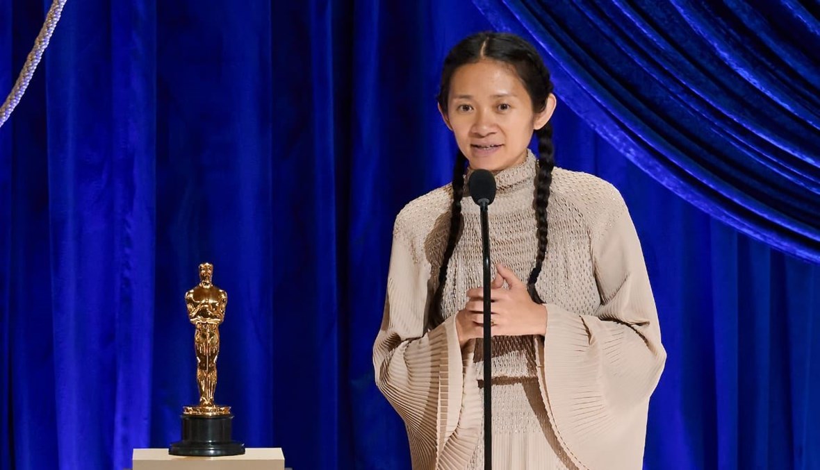 كلويه زاو، أول آسيوية تفوز بجائزة أفضل مخرجة.