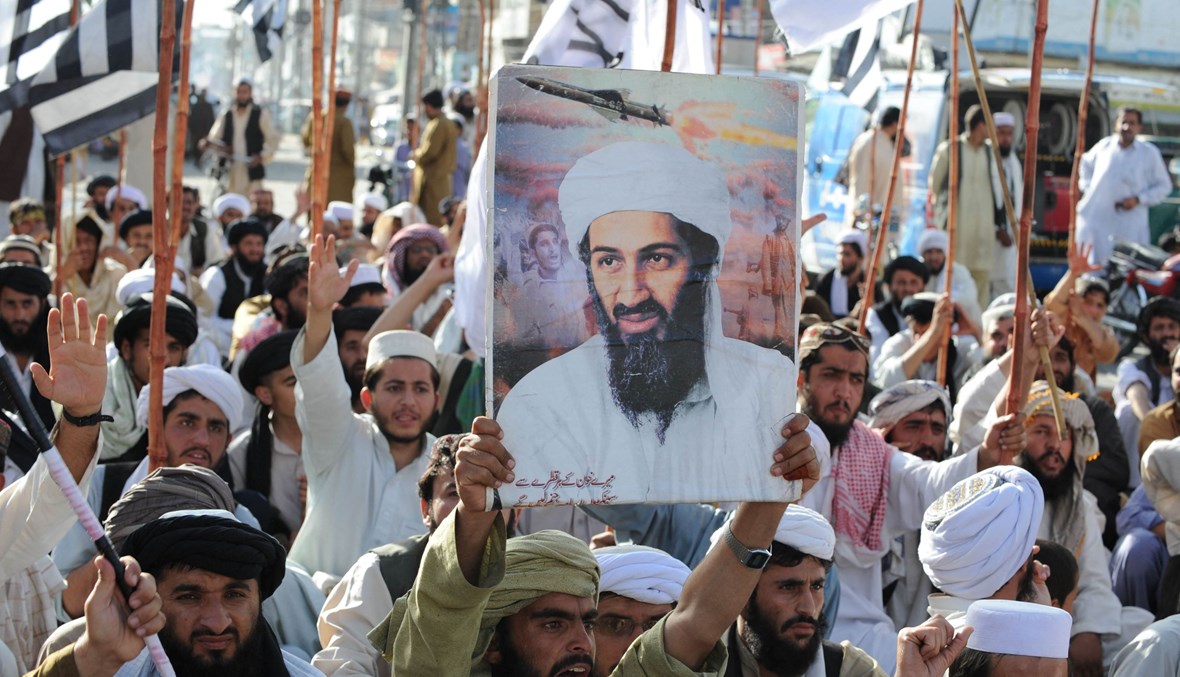 مناصرو حزب "جمعية علماء الإسلام" المتشدد الموالي لـ"طالبان" في تظاهرة مناهضة للولايات المتحدة في كويتا بعد مقتل أسامة بن لادن (أ ف ب).