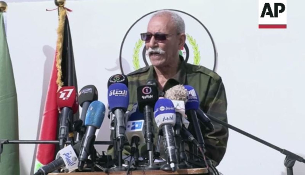 إبراهيم غالي، زعيم جبهة بوليساريو، متكلما أمام حشد في تندوف بالجزائر  (27 شباط 2021، أ ب). 
