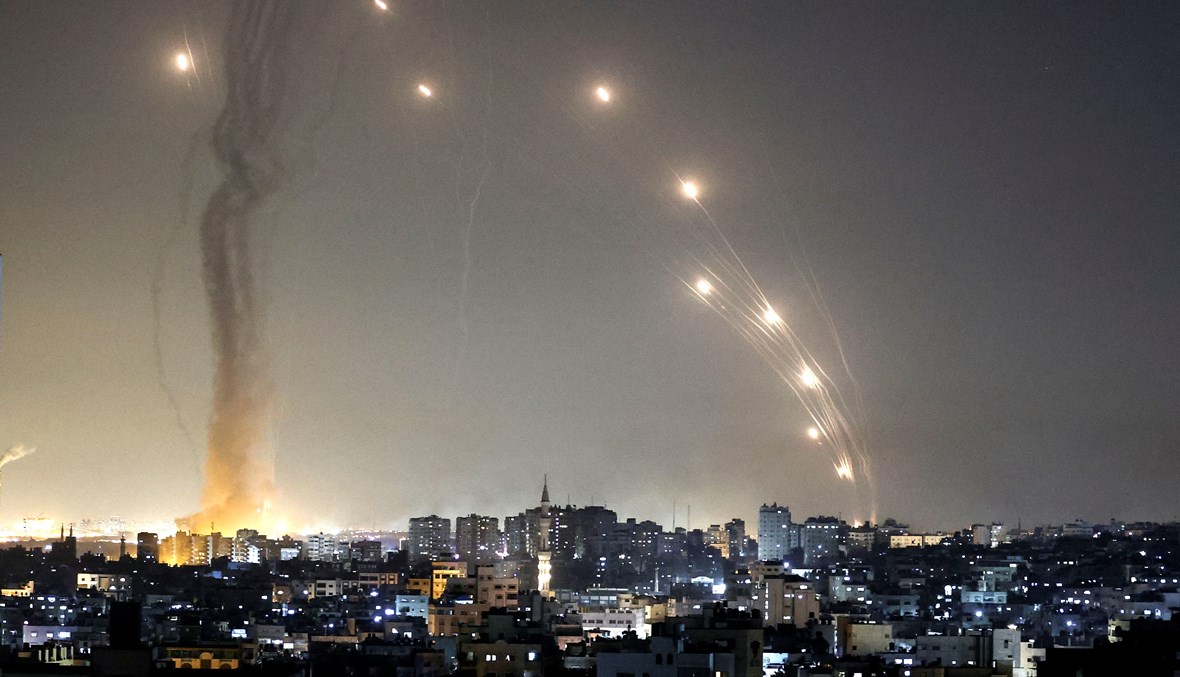 إطلاق صواريخ من غزة (أ ف ب).