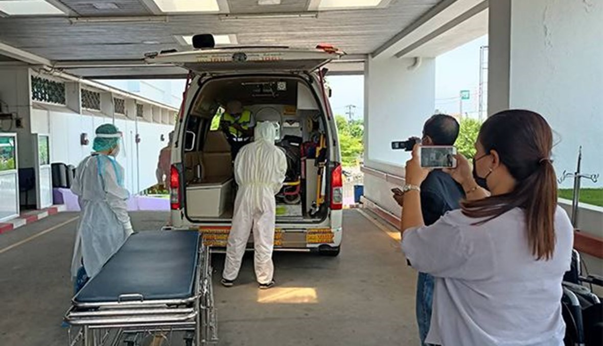 نقل جثة السفير الأوكراني إلى مستشفى ساتون في منطقة موانغ في ساتون (الصورة من مكتب العلاقات العامة في ساتون). 