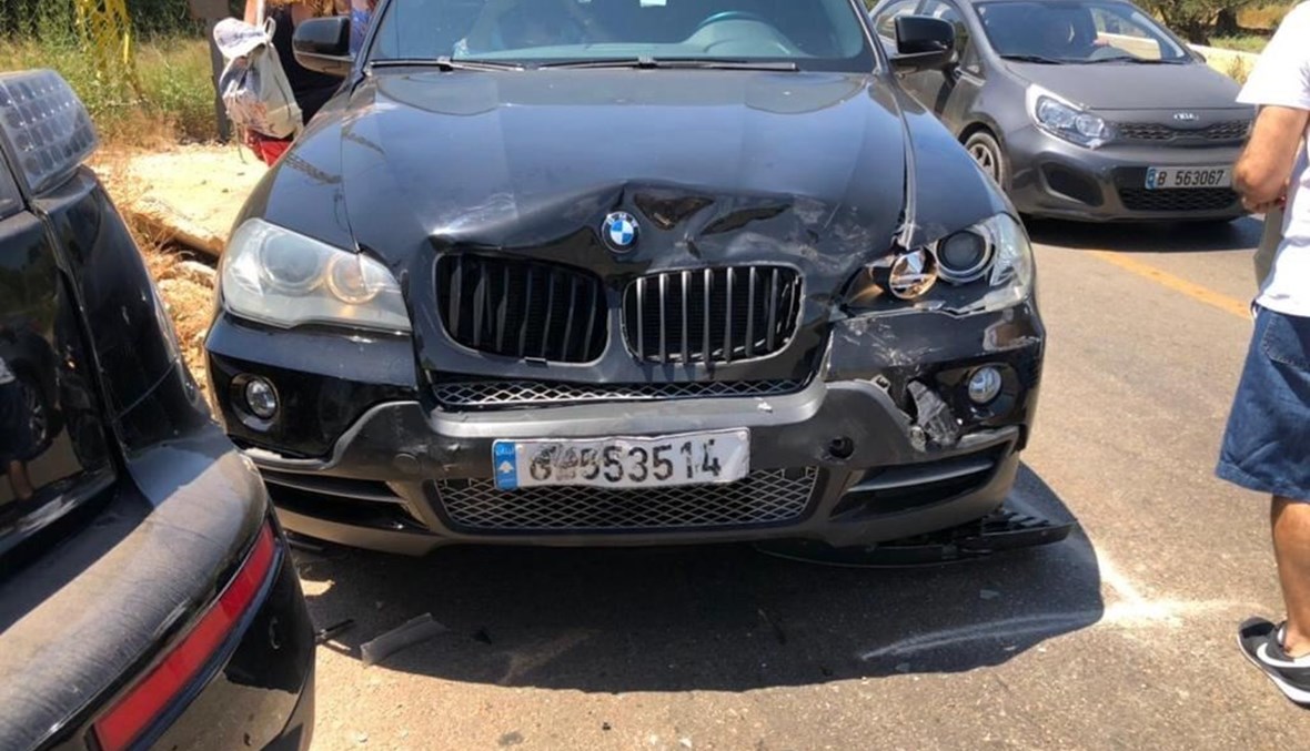 حادث بين 3 سيارات في عام عابا- أميون.