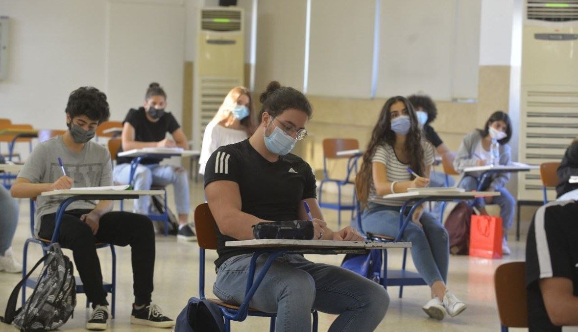 مسرحية التربية والامتحانات القاصرة!