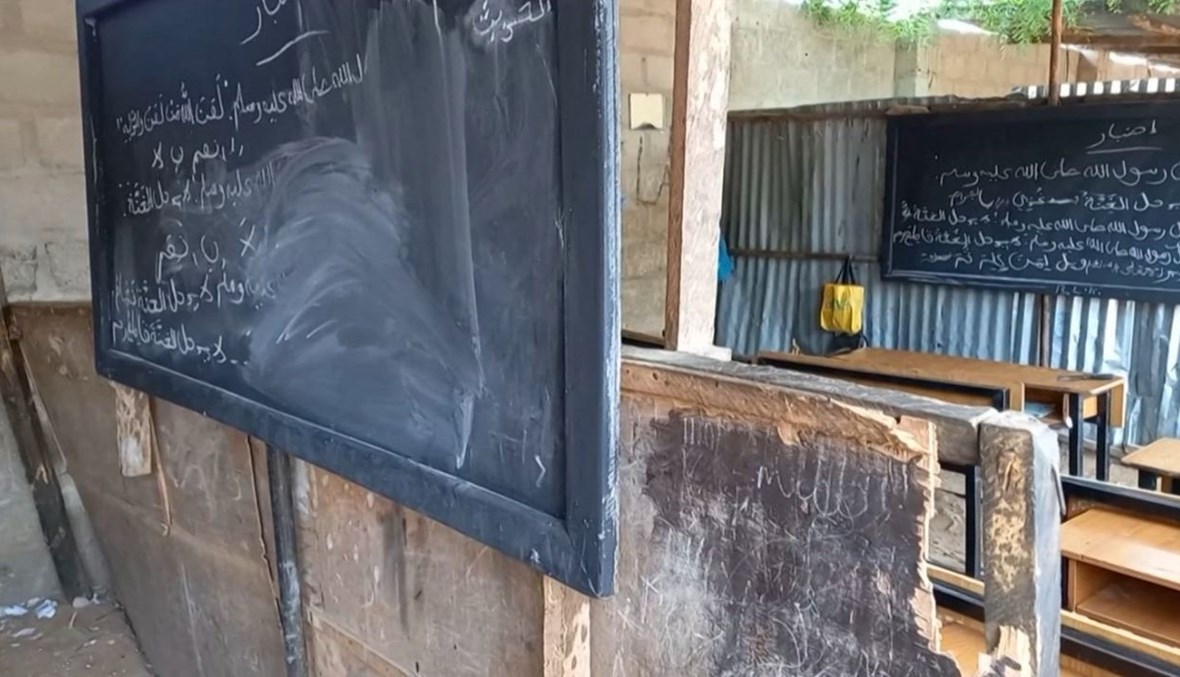 لقطة شاشة من مقطع فيديو لوكالة فرانس برس تم التقاطه في 31 ايار 2021 في تيجينا بنيجيريا، ويظهر صفا في معهد إسلامي اختطف مسلحون منه عشرات الأطفال (أ ف ب).  
