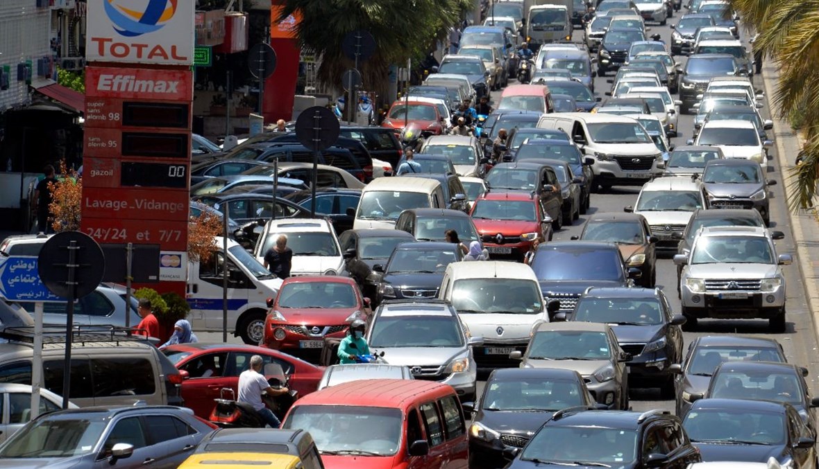 البراكس: المطلوب اجراءات صارمة للتأكد من وصول كميات البنزين الجديدة إلى خزانات المحطات