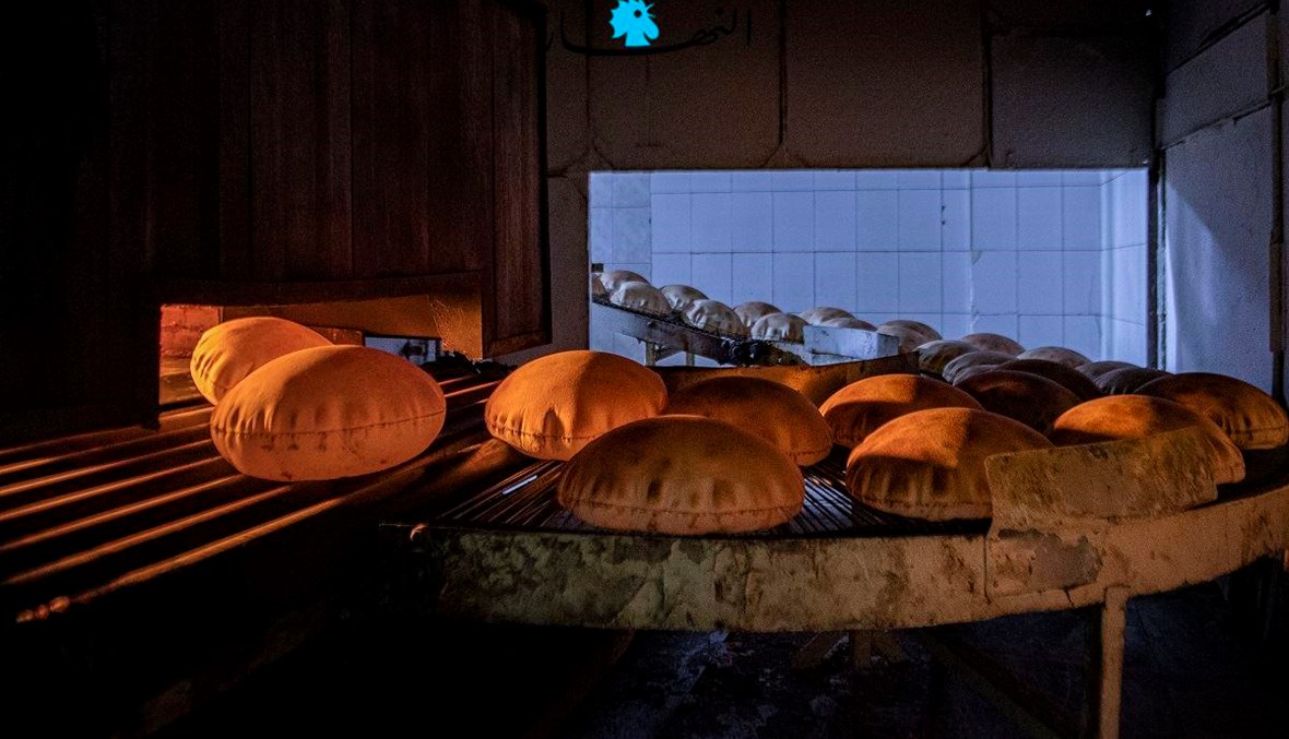 صناعة الخبز (تصوير نبيل إسماعيل).