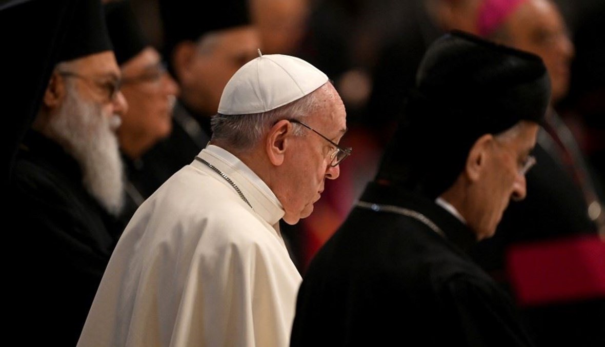 البابا فرنسيس والبطريرك الراعي في الصلاة لأجل لبنان في الفاتيكان  (أ ف ب). 