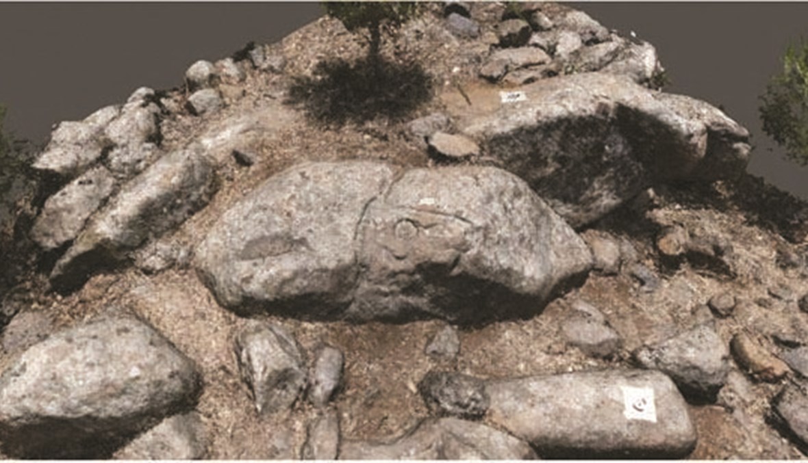 اكتشاف نقوش صخرية نادرة في منجز "عكار"