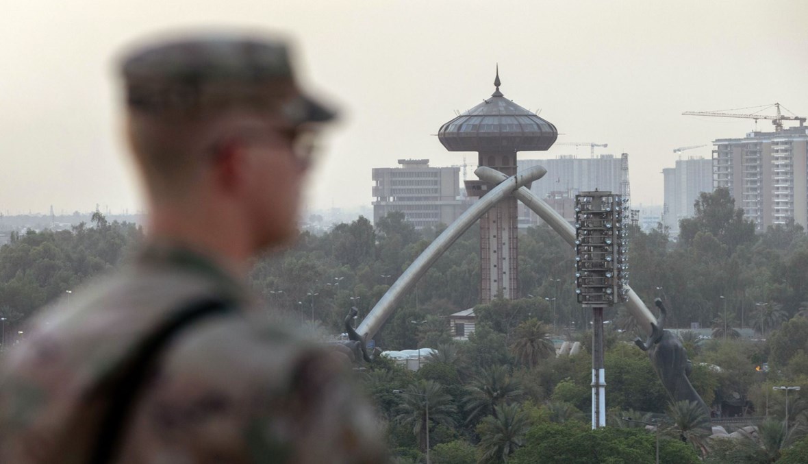 جندي أميركي يُراقب الوضع في بغداد (أ ف ب).