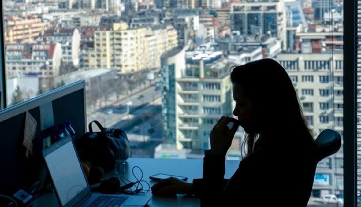 بسبب كورونا... النساء هنّ الأكثر تضرراً في سوق العمل