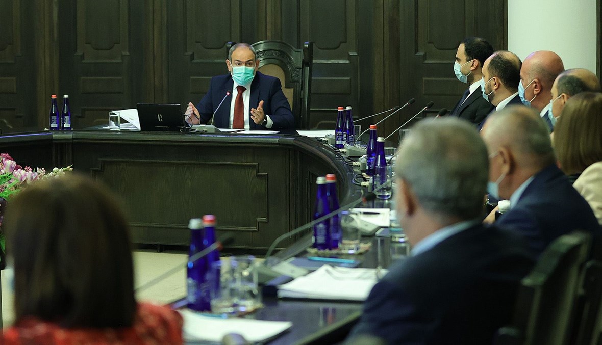 باشينيان مترئسا اجتماعا للحكومة (29 تموز 2021، رئاسة الوزراء الارمينية). 