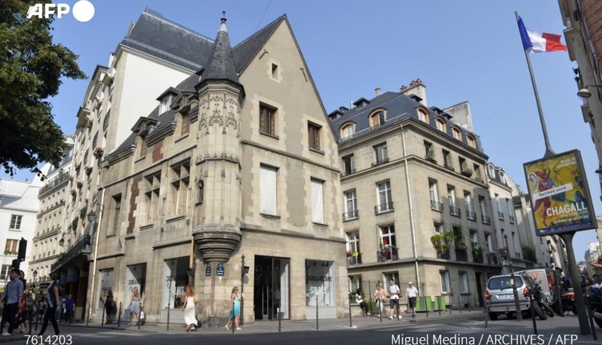 الزاوية بين شارع فران بورجوا و شارع فياي دو تامبل في حي ماريه في باريس (12 تموز 2013، أ ف ب).