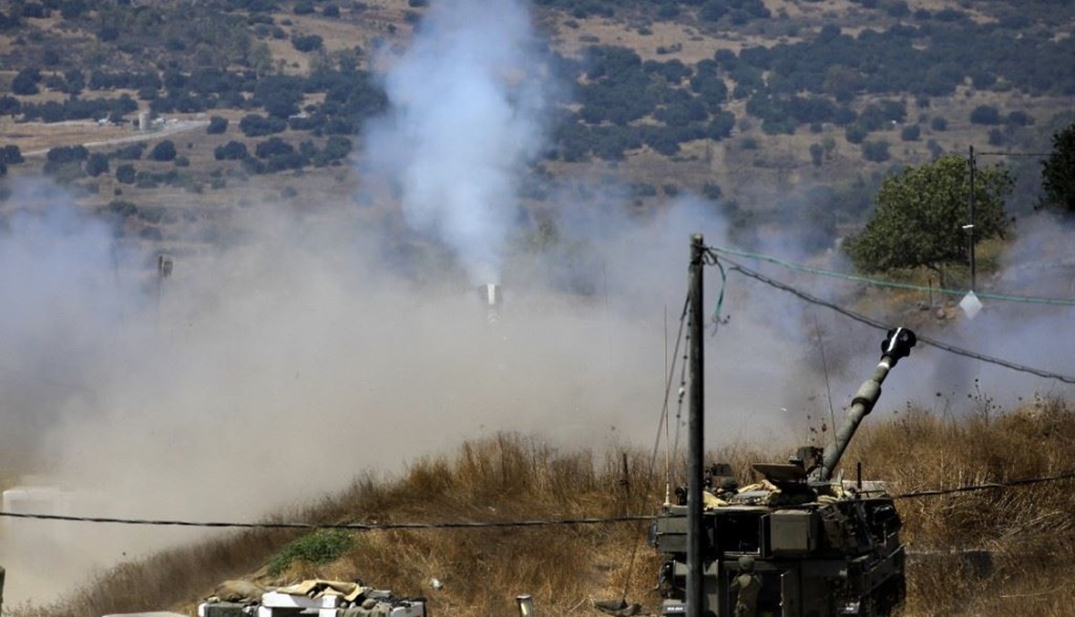ألمدفعية الإسرائيلية تقصف مواقع لبنانية (أ ف ب).