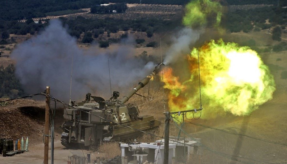 مدفعية إسرائيلية تقصف مواقع في جنوب لبنان (أ ف ب).
