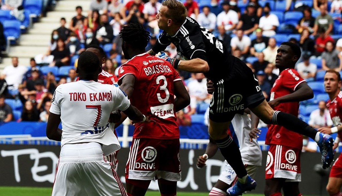 بداية متواضعة لليون في الدوري الفرنسي