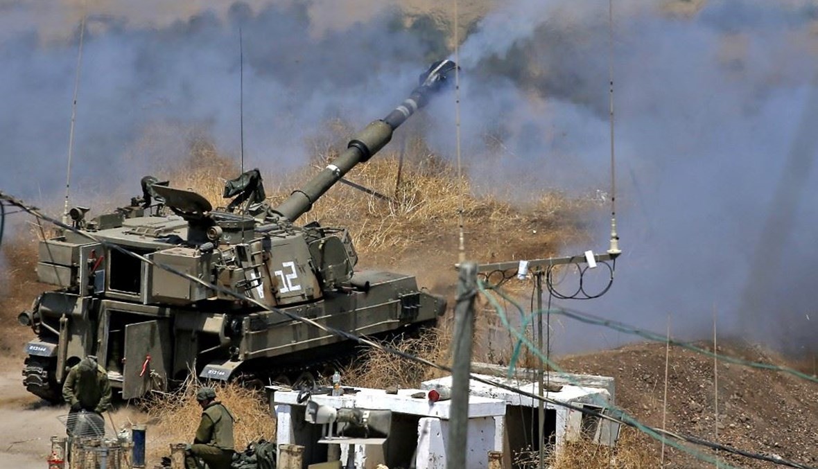 مدفعية إسرائيلية تقصف مواقع في جنوب لبنان (أ ف ب).