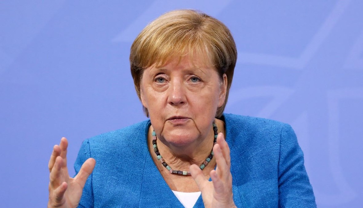 ميركل خلال مؤتمر صحافي في المستشارية في برلين، بعد اجتماع عبر الفيديو برؤساء حكومات الولايات الفيدرالية الألمانية (10 آب 2021ـ أ ف ب).