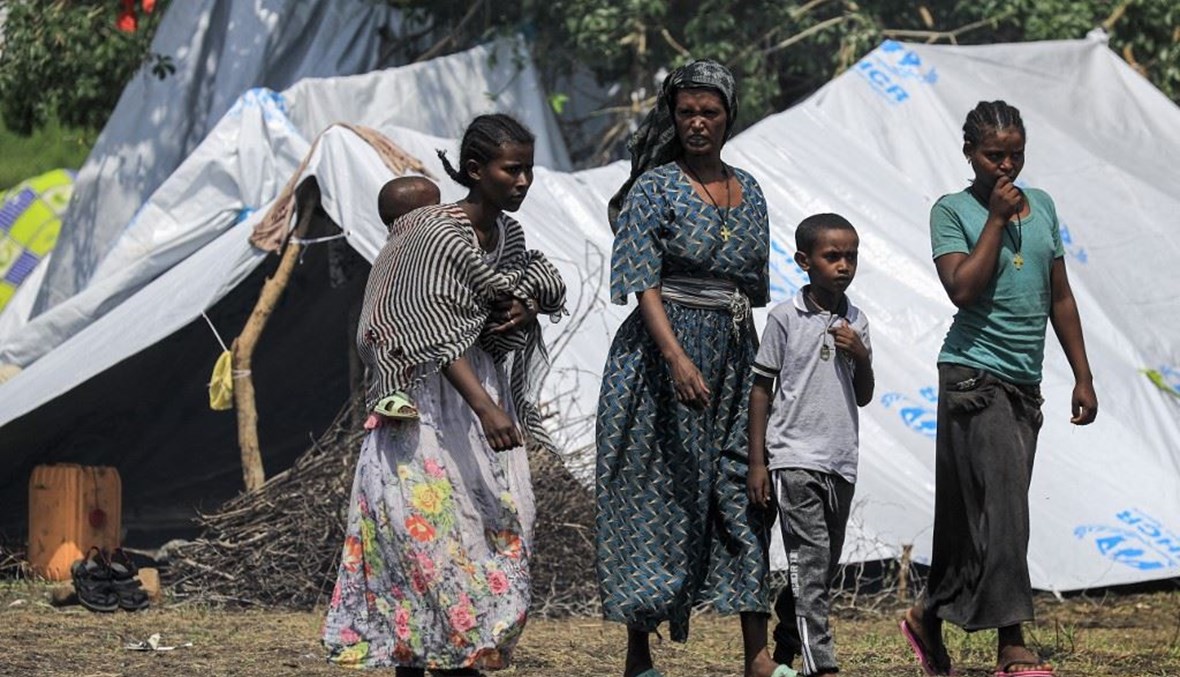 لاجئات أثيوبيات في مخيم بمنطقة باسوندا في شرق السودان الثلثاء. (أ ف ب)