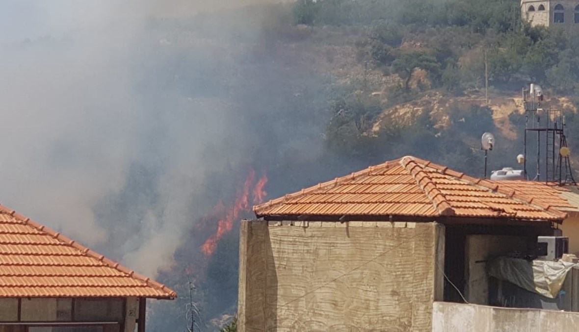 الحريق في بلدة فنيدق- عكار.