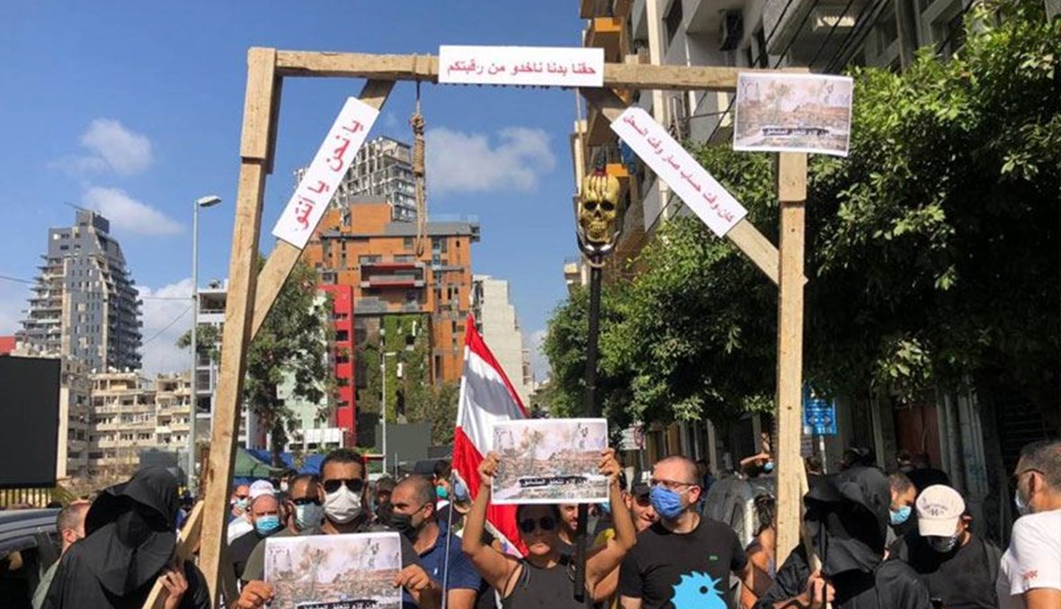 المشانق في مظاهرات بيروت. (تعبيرية)