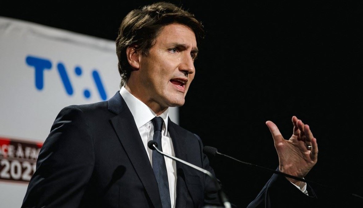 بالفيديو: محتج يلقي حجارة على ترودو خلال حملته الانتخابية