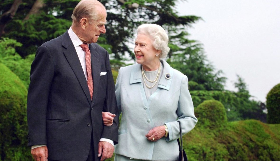 صورة تجمع الأمير الراحل فيليب والملكة البريطانية إليزابيث الثانية (أ ف ب).