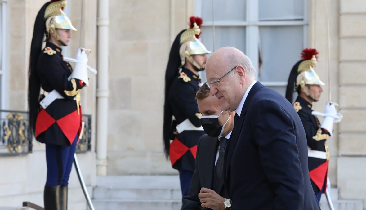 رئيس الحكومة اللبنانية نجيب ميقاتي ورئيس فرنسا إيمانويل ماكرون.