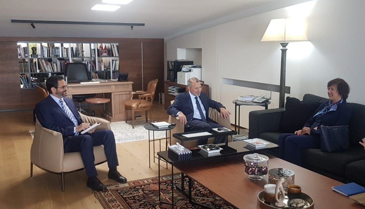 رئيس "التيار الوطني الحرّ" النائب جبران باسيل والمنسقة الخاصة للأمم المتحدة في لبنان جوانا فرونتسكا.