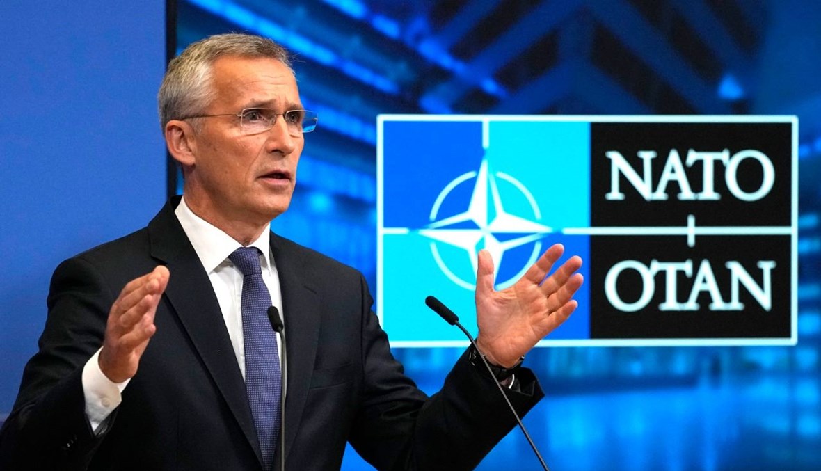 ستولتنبرغ متكلما خلال مؤتمر صحافي في مقر الناتو في بروكسيل (7 ت1 2021، أ ف ب). 
