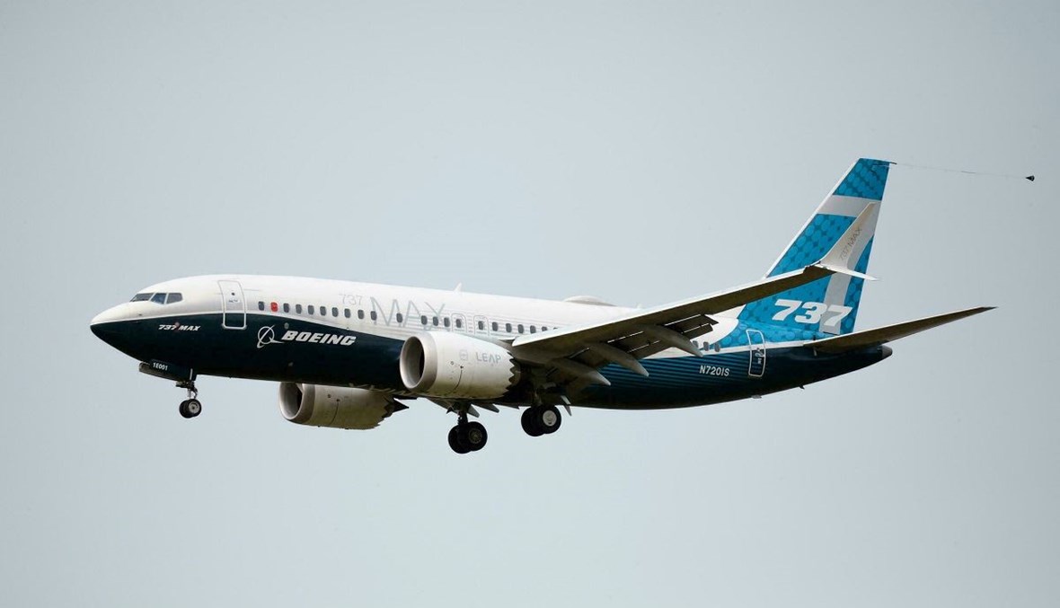 طائرة بوينغ 737 ماكس في سماء سياتل (أ ف ب).