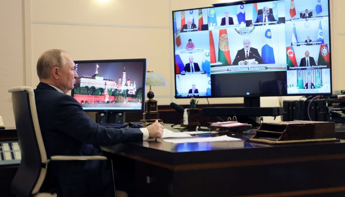 بوتين خلال اجتماع مع رؤساء كومنولث الدول المستقلة، عبر الفيديو، في مقر الإقامة "نوفو أوغاريفو" الحكومي خارج موسكو (15 ت1 2021، أ ف ب). 